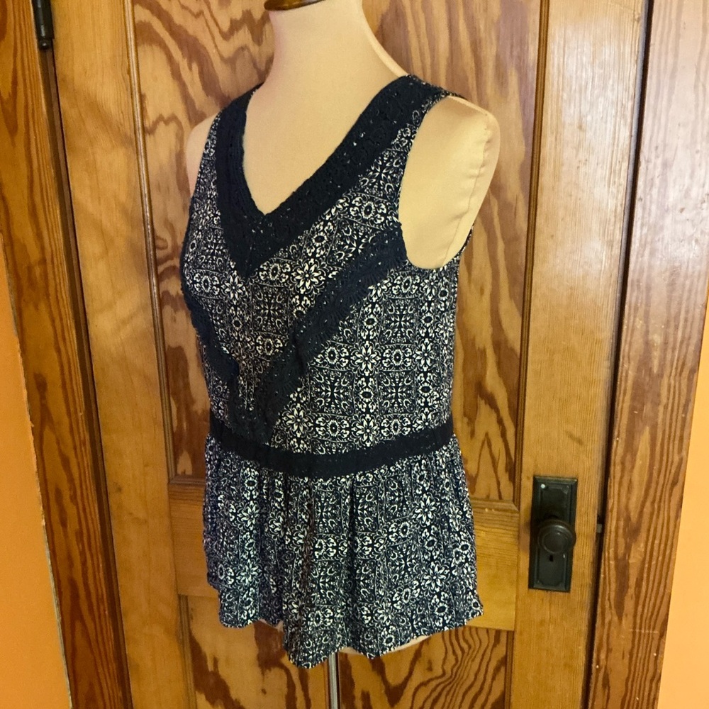 Knox Rose boho crochet trimmed summer peplum top - Picture 8 of 10